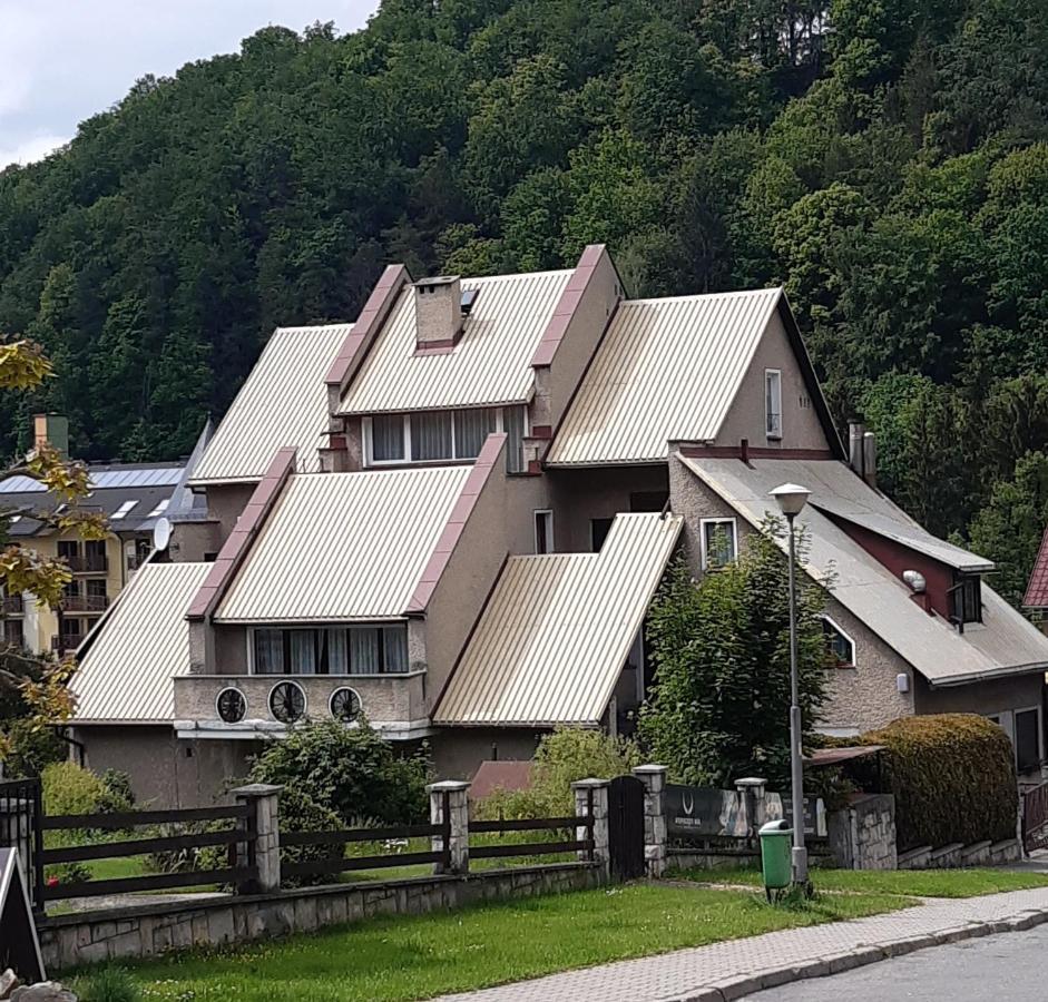 Villa Kaprys Kudowa-Zdrój Exterior foto